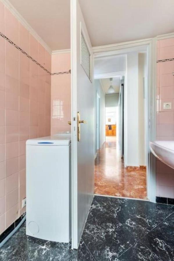 Spacious Renovated Flat In The Athens Riviera Eksteriør bilde